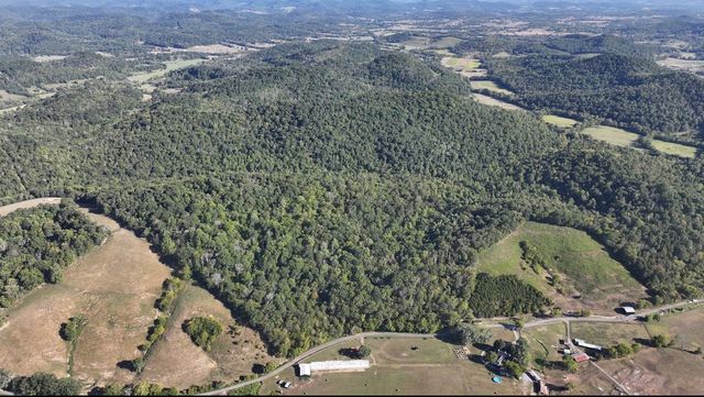 2 Cedar Bluff Road, Lafayette, TN 37083