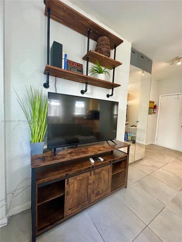 842 Meridian Ave 1E, Miami Beach, FL 33139