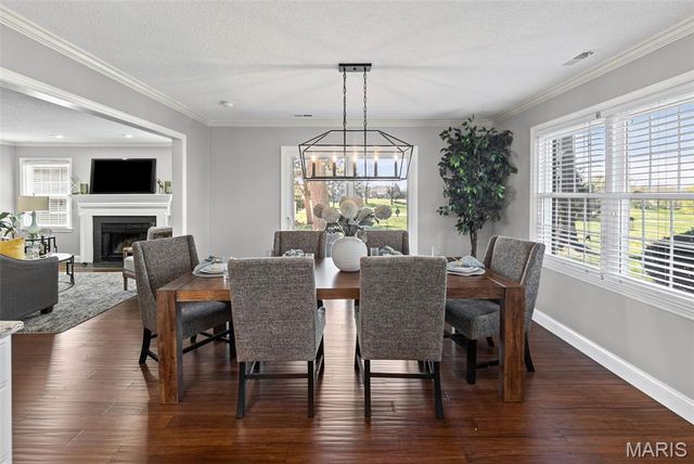 216 Country Club View, Edwardsville, IL 62025