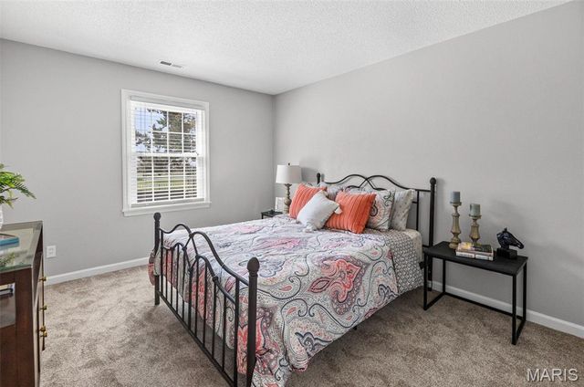 216 Country Club View, Edwardsville, IL 62025