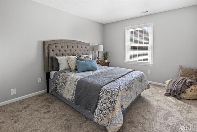 216 Country Club View, Edwardsville, IL 62025