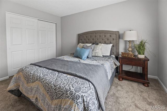 216 Country Club View, Edwardsville, IL 62025
