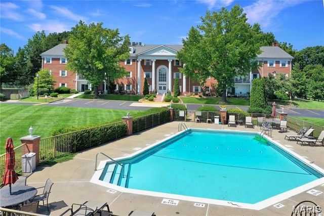 216 Country Club View, Edwardsville, IL 62025