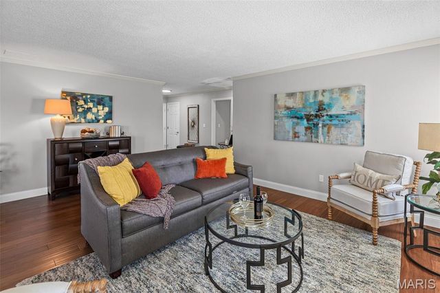 216 Country Club View, Edwardsville, IL 62025