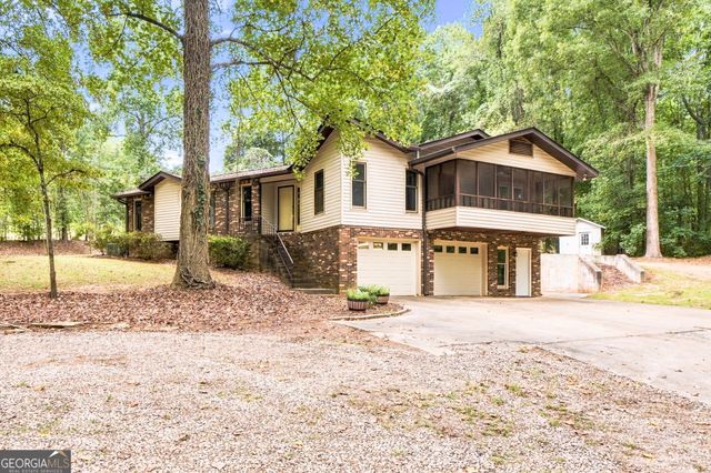 530 Adams Road, Fayetteville, GA 30214