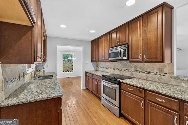 530 Adams Road, Fayetteville, GA 30214