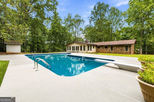 530 Adams Road, Fayetteville, GA 30214