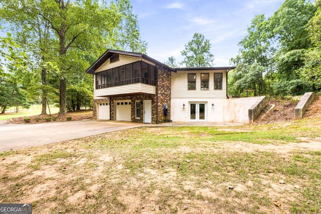 530 Adams Road, Fayetteville, GA 30214
