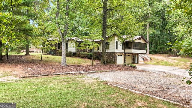530 Adams Road, Fayetteville, GA 30214