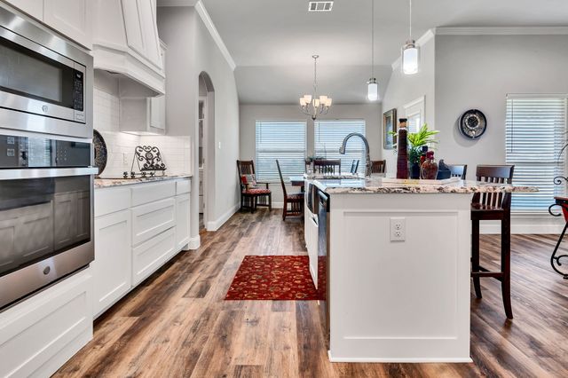 630 Sanger Drive, Springtown, TX 76082