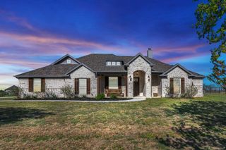 630 Sanger Drive, Springtown, TX 76082