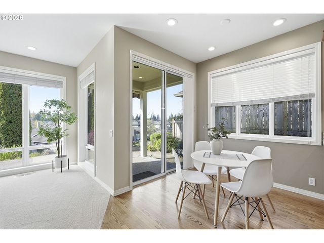 3916 Nw FALL CREEK Pl, Portland, OR 97229