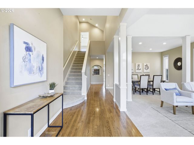 3916 Nw FALL CREEK Pl, Portland, OR 97229