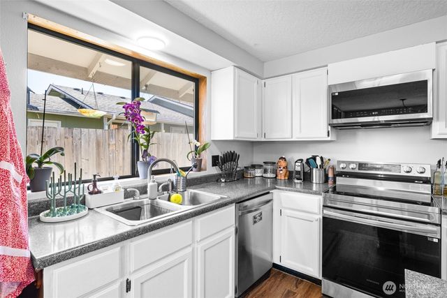 1410 W 10th Street, Port Angeles, WA 98363
