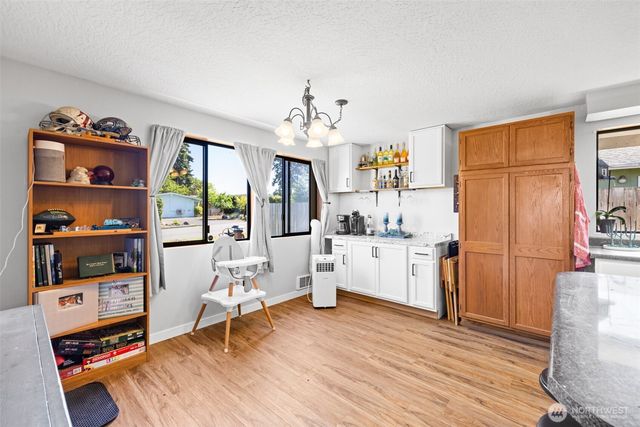 1410 W 10th Street, Port Angeles, WA 98363