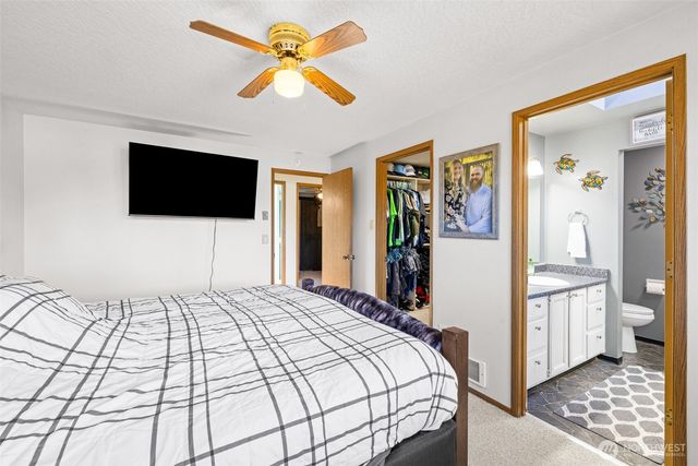 1410 W 10th Street, Port Angeles, WA 98363