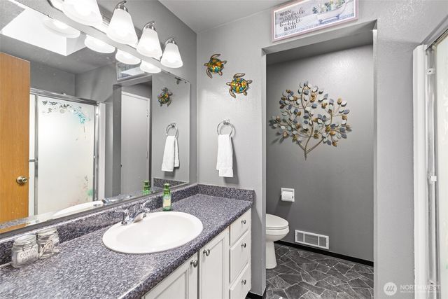 1410 W 10th Street, Port Angeles, WA 98363