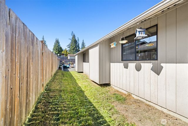 1410 W 10th Street, Port Angeles, WA 98363