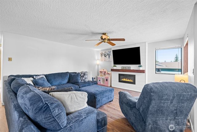 1410 W 10th Street, Port Angeles, WA 98363