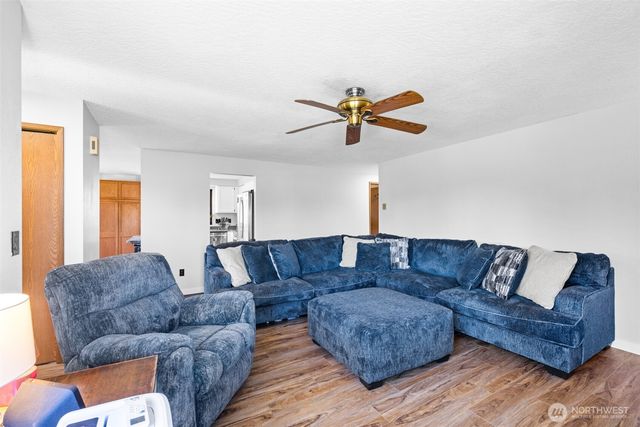 1410 W 10th Street, Port Angeles, WA 98363