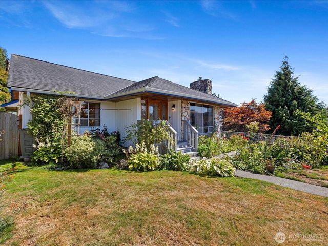 1035 Oakes Ave, Everett, WA 98201