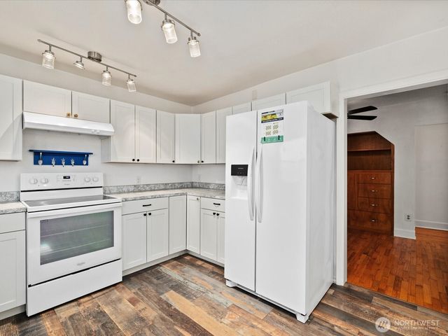 1035 Oakes Ave, Everett, WA 98201