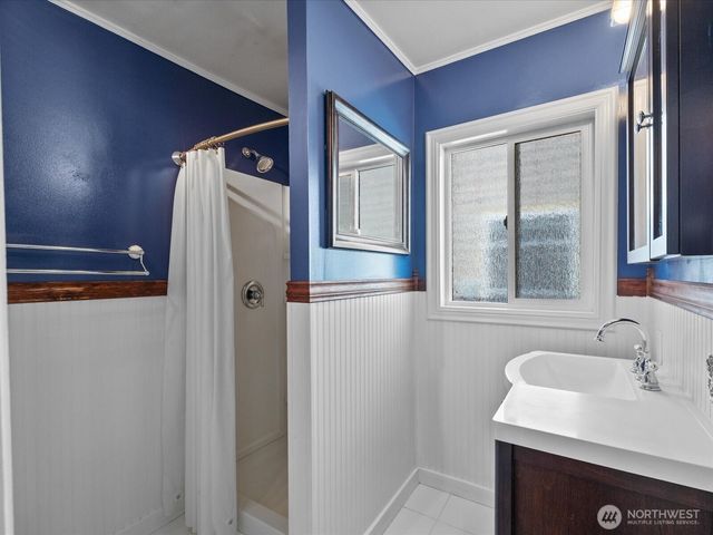 1035 Oakes Ave, Everett, WA 98201