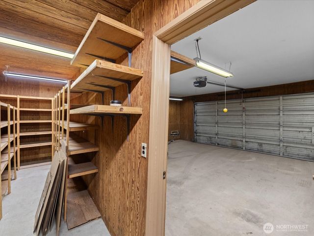 1035 Oakes Ave, Everett, WA 98201