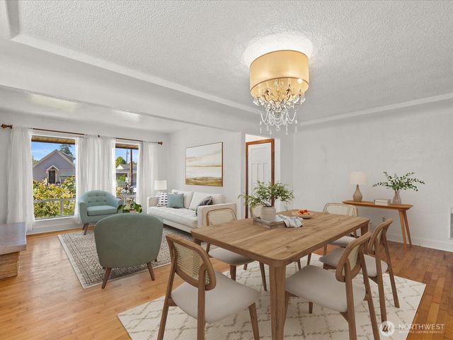 1035 Oakes Ave, Everett, WA 98201