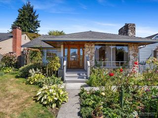 1035 Oakes Ave, Everett, WA 98201