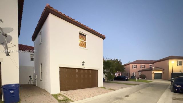 17146 SW 93rd Street, Miami, FL 33196