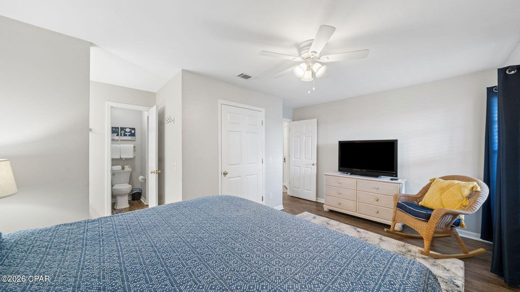 Image 10 of property listing at 17462 Front Beach Road 54302, Panama City Beach, FL 32413