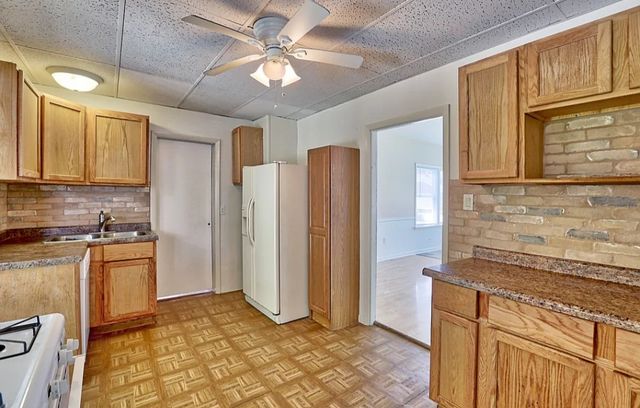 43219 N Lakeside Drive, Antioch, IL 60002