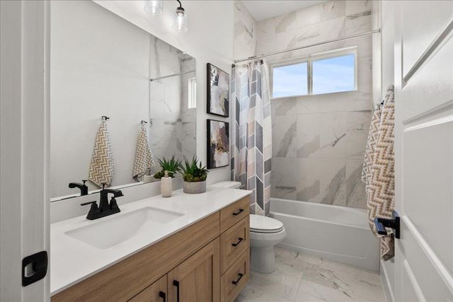 18901 Hopper LN, Austin, TX 78738