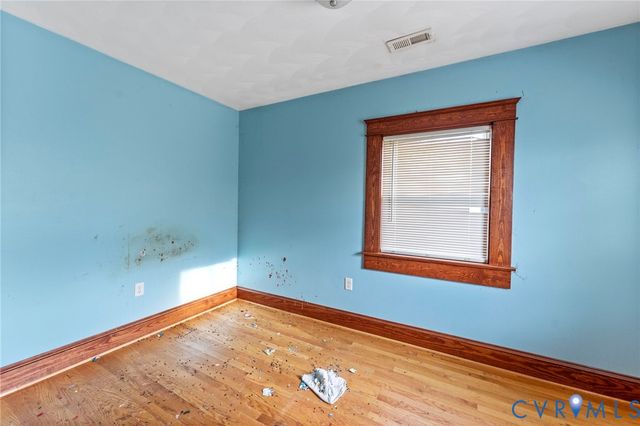 419 18th St, West Point, VA 23181