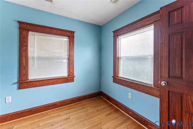 419 18th St, West Point, VA 23181