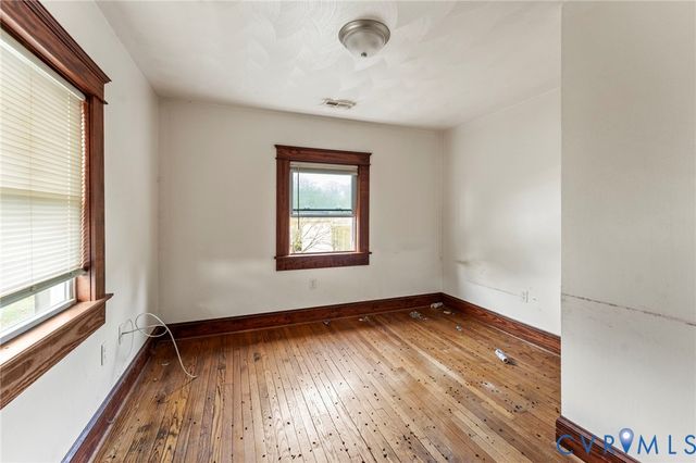 419 18th St, West Point, VA 23181