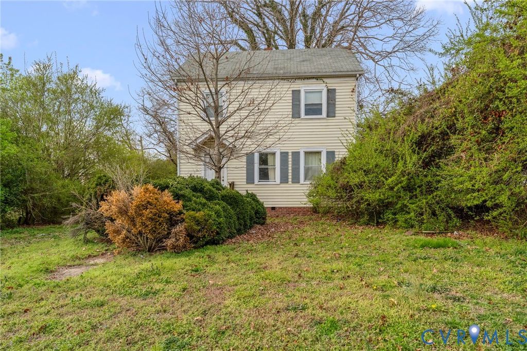 419 18th St, West Point, VA 23181