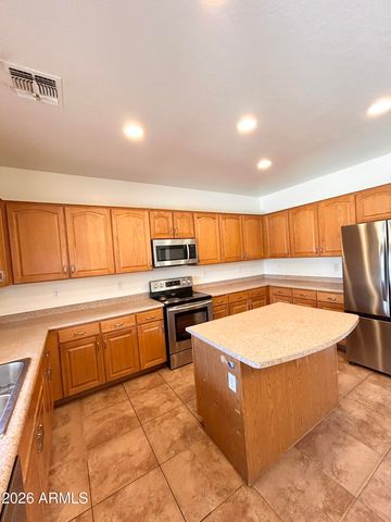 2692 E VERMONT Court, Gilbert, AZ 85295