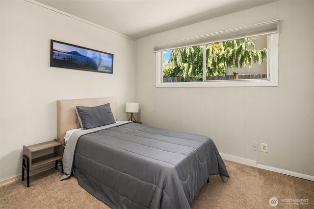 321 6th Avenue S, Kirkland, WA 98033