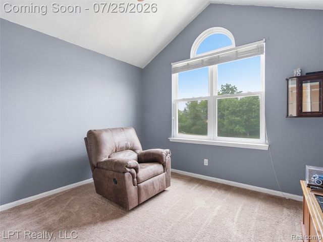 2347 Meadowlane Court, Burton, MI 48519