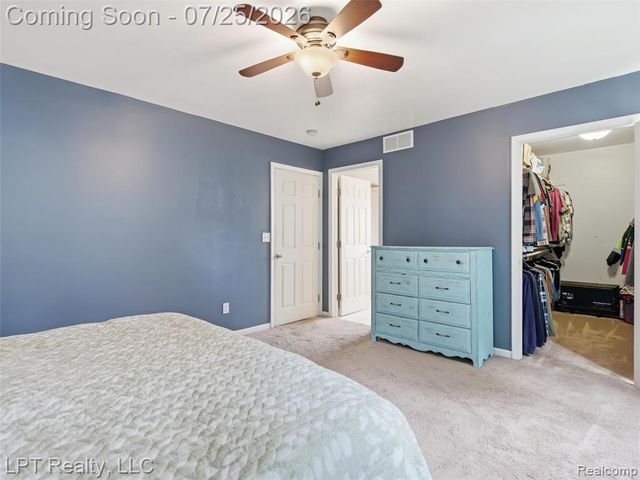 2347 Meadowlane Court, Burton, MI 48519