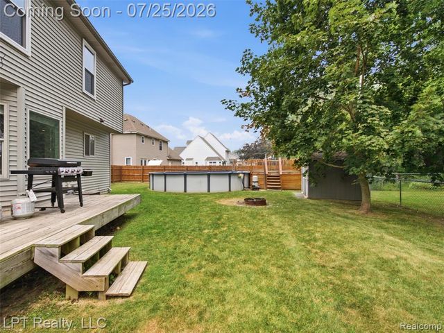 2347 Meadowlane Court, Burton, MI 48519