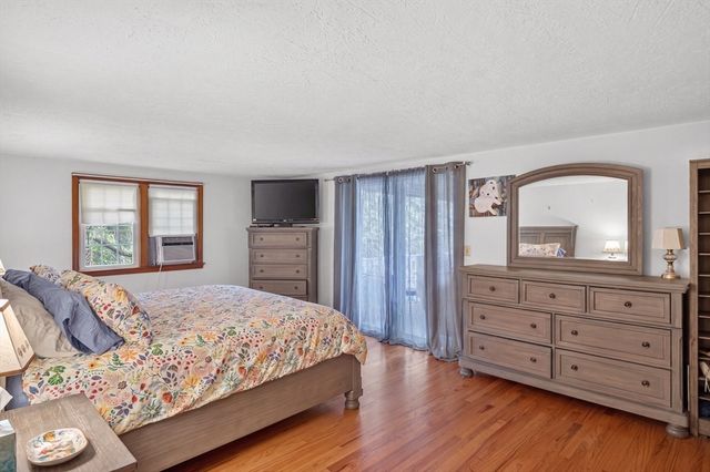 1021 Route 6a, Dennis, MA 02638