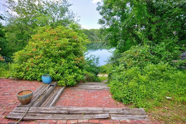 1021 Route 6a, Dennis, MA 02638