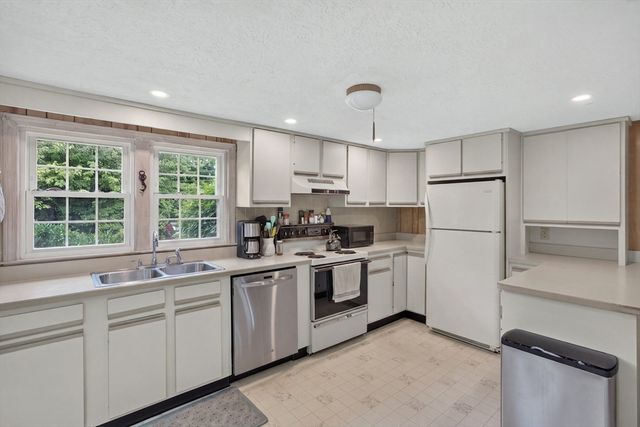 1021 Route 6a, Dennis, MA 02638