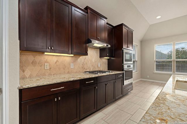 29011 VOGES AVE, Boerne, TX 78006