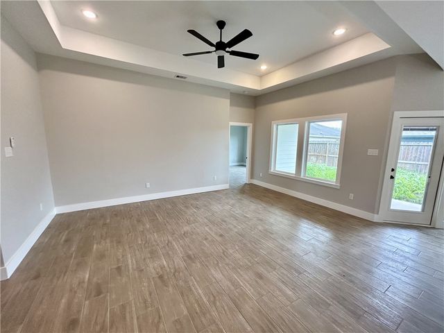 6706 La Salle Dr, Corpus Christi, TX 78414