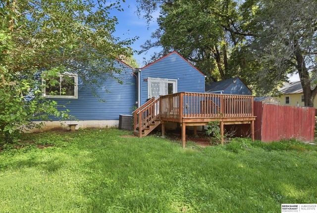 4529 Grand Avenue, Omaha, NE 68104
