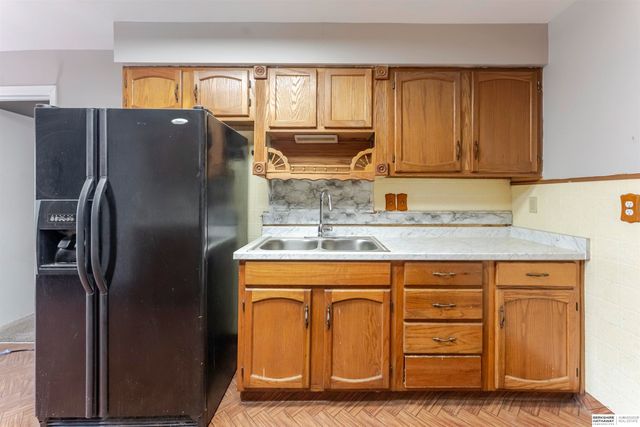 4529 Grand Avenue, Omaha, NE 68104